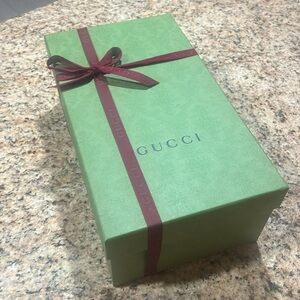 Gucci shoebox